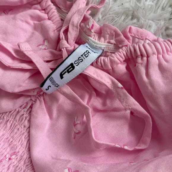 FB Sister Pink Puff Sleeve Smocked Romper – Size S - Picture 2 of 2